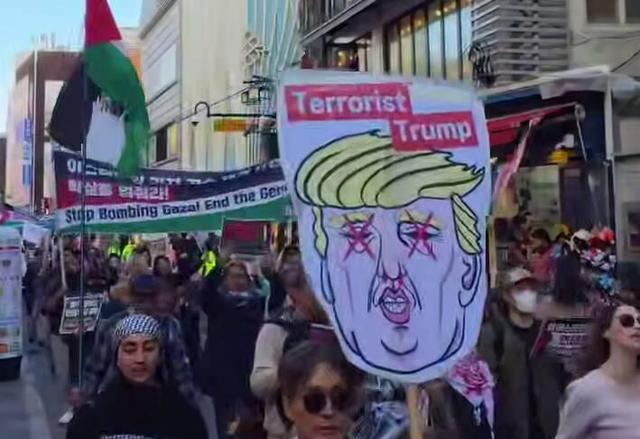 معترضان ضدجنگ بریتانیایی، بیمحاکمه در زندان!