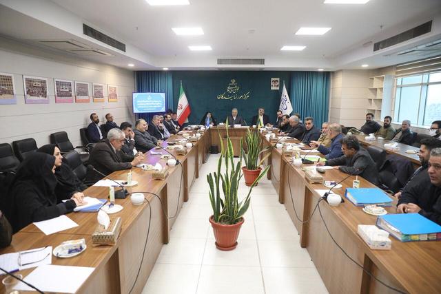 نشست فلسفی با مسئولان مدیریتی بخش های شمیرانات و لواسانات