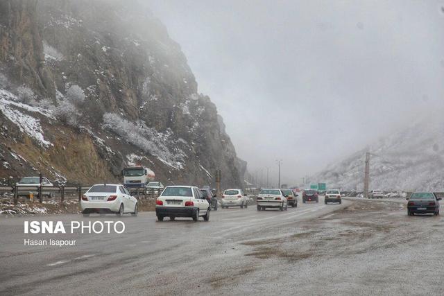 تردد در محورهای مواصلاتی شهرستان طارم جاری است