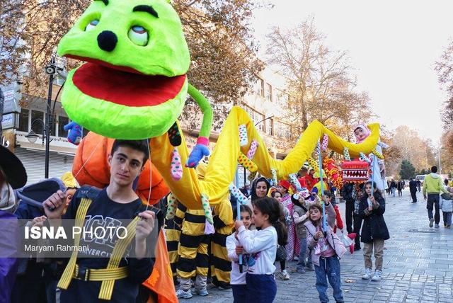 جشنواره تئاتر کودک و نوجوان، گرمابخش روزهای سرد پاییزی همدان