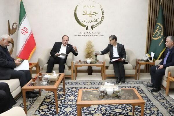 صدور مجوز ویژه واردات نهاده برای آذربایجان شرقی/ تأمین خوراک دام بدون پرداخت پول و با تهاتر شیر