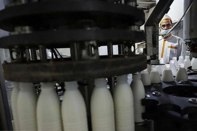 خبر مهم وزیر کشاورزی برای کالابرگ بگیران؛ افزایش قیمت لبنیات اصلاح می شود؟