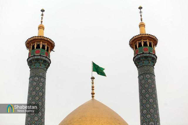 صحن و سرای حرم بانوی کرامت به نام مبارک حضرت زهرا(س) مزین شد