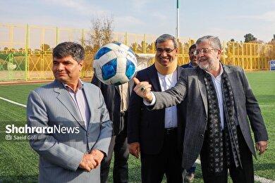 گزارش تصویری | آیین بهره‌برداری از زمین چمن مصنوعی بوستان «نصرت» و ۳۰ زمین چمن مصنوعی مینی‌فوتبال
