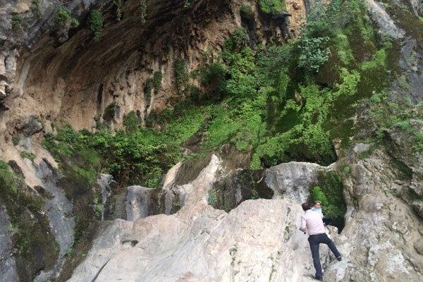 حال و هوای تنگه بهرام چوبین دره شهر با وجود بارش باران