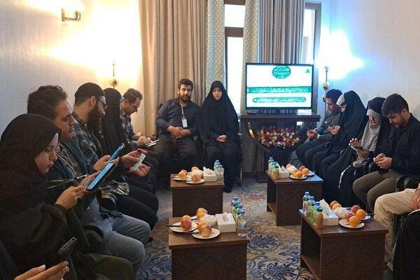 نشست صمیمی زوجهای جوان عمره دانشجویی در مدینه برگزار شد