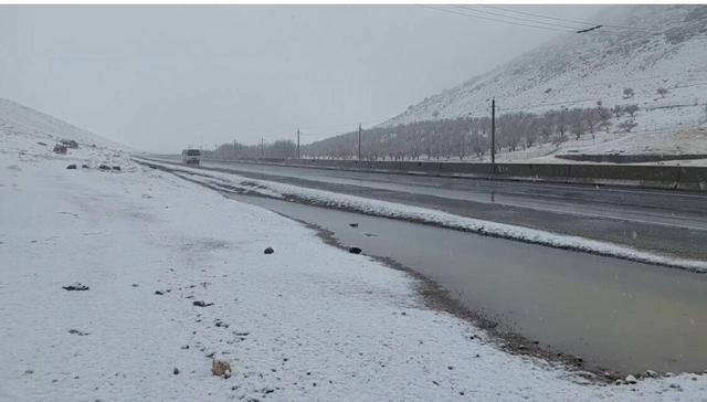 اولین بارش برف پاییزی در ایلام