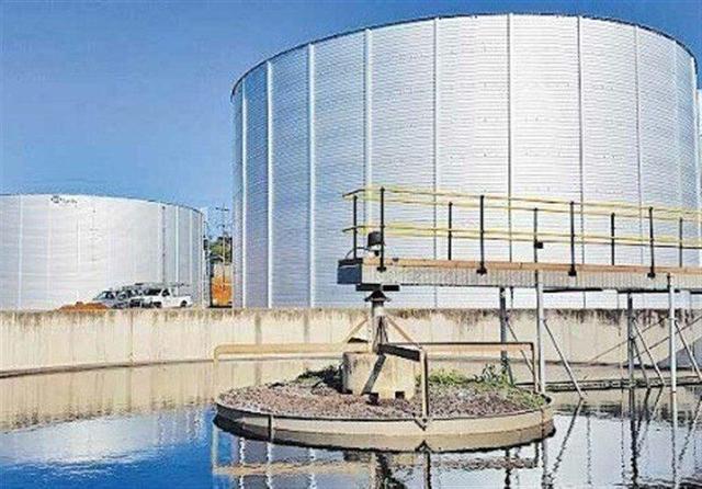 شستوشوی ۱۳هزار و ۲۰۰ مترمکعب مخازن آب سرپلذهاب