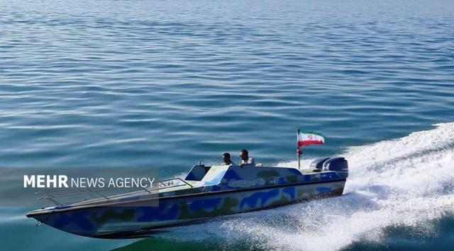 توقیف شناور متخلف حامل سوخت قاچاق توسط دریادلان منطقه دوم ندسا