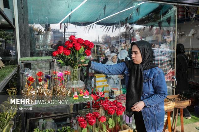 مشهد در آستانه روز مادر