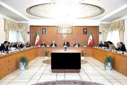 پزشکیان: نباید بیجهت برای مردم محدودیت ایجاد کرد/ ضرورت ارتقای مهارتهای نیروی انسانی