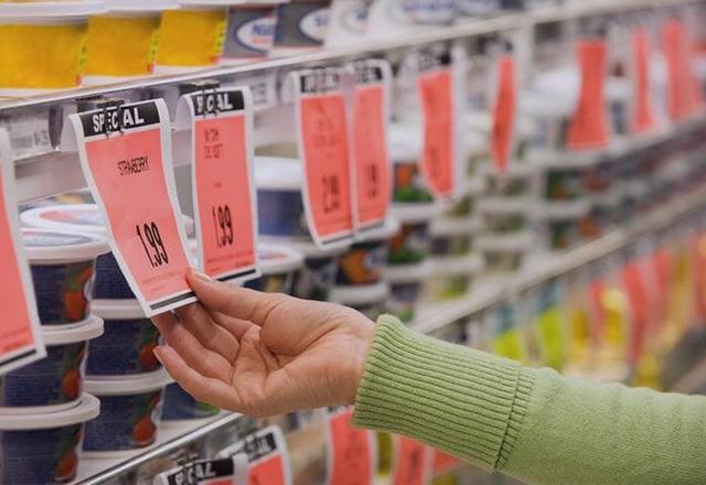 معاون استاندار خراسان رضوی: مردم از نظارت ناکافی بر قیمتها گلایه دارند