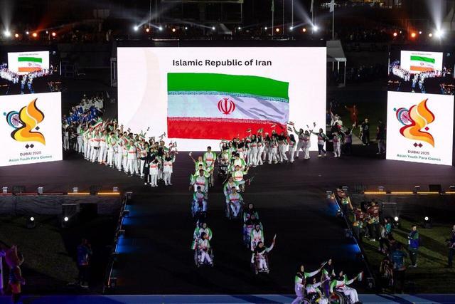برگزاری افتتاحیه بازیهای پاراآسیایی جوانان؛ درخشش فرزندان ایران در رژه ورزشکاران