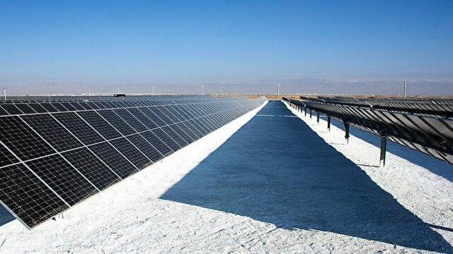 آغاز سرمایه‌گذاری ۱۰ همتی برای پنل‌های خورشیدی در قزوین