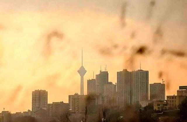 ببینید | زور باران به آلودگی هوای تهران نرسید!