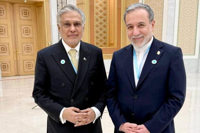 دیدار و گفتگوی وزرای خارجه ایران و پاکستان