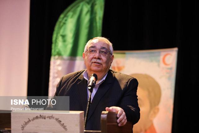 رئیس دانشگاه علوم پزشکی اصفهان: نمی‌توانیم فقط حرف بزنیم؛ باید دغدغه‌های مردم را عملی کنیم