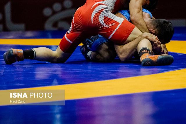 صعود استقلال به فینال لیگ برتر کشتی آزاد/ پیروزی یزدانی و ستارههای روس