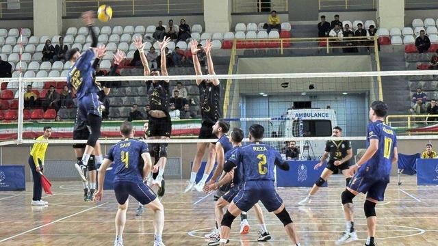 شروع نیم فصل دوم لیگ دسته یک والیبال با پیروزی نماینده فارس