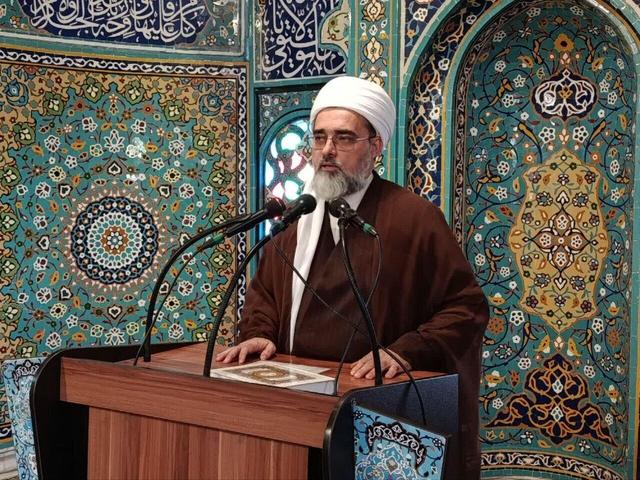 مردم نباید با بهانه مشکلات اقتصادی، مسئولیت فرزندآوری را ترک کنند