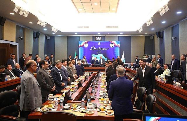 حمایت تمام قد شورای تأمین جزیره، بومیان، سرمایه‌گذاران و فعالان اقتصادی کیش از محمد کبیری