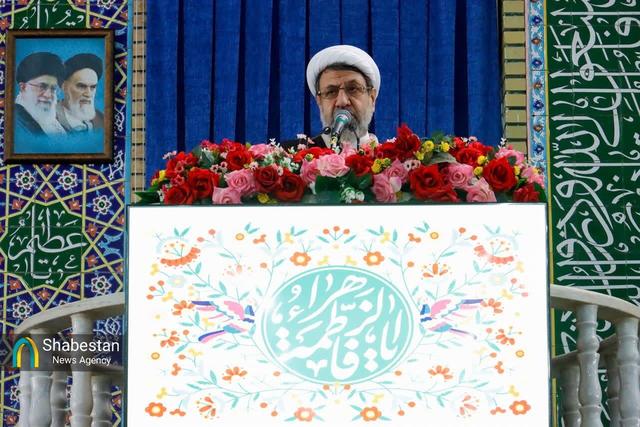 اهل قلم و سخن با جوسازی‌های دشمن برای تضعیف و تغییر هویت ملت ایران مقابله کنند