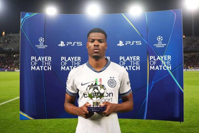 آینده دنزل دومفریس در اینتر در هاله‌ای از ابهام