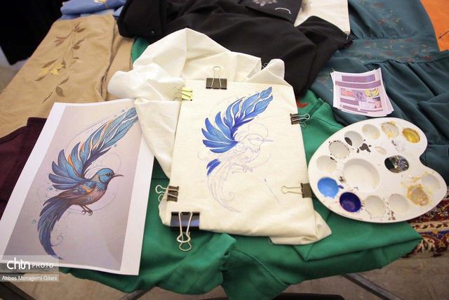 نمایشگاه معرفی توانمندیهای بانوان هنرمند قم