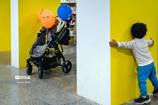 فرهنگ الگوریتمی و نقش آن در شکل‌دهی هویت و فرهنگ کودکان