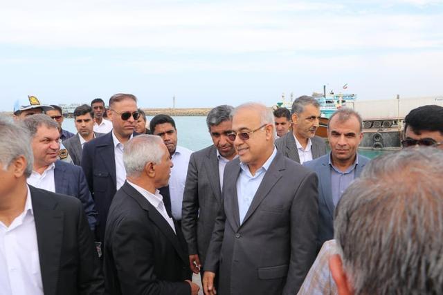 استاندار هرمزگان: طرح‌های توسعه‌ای سیریک به ارزش ۱۴ هزار میلیارد ریال‌ در دست اجرا است