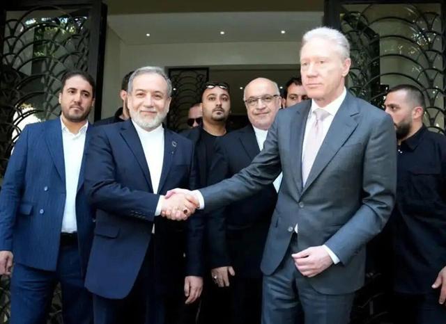 پیغام عراقچی به وزیر خارجه لبنان: نیازی به محل بی‌طرف نداریم +عکس