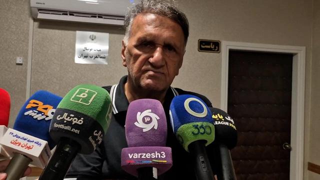 سلطانی: چند بازیکن پرسپولیس پیر شده و در زمین راه می‌روند/ تیم قلعه‌نویی به دلم نمی‌چسبد اما...