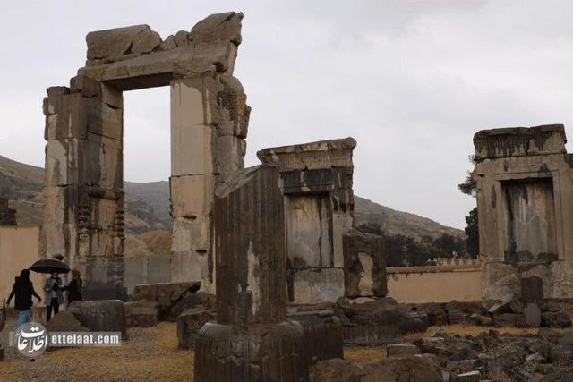 حال و هوای تخت جمشید هم بارانی شد