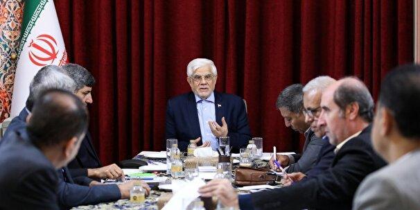 عارف: اصلاحات آموزشی را باید از مدارس شروع کنیم