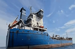 توقیف کشتی نفتکش خارجی به اتهام حمل ۶ میلیون لیتر سوخت قاچاق در دریای عمان