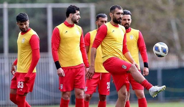 تلاش برای خروج یا بازگشت به تیم؟ حضور ناگهانی ستاره مغضوب در باشگاه استقلال