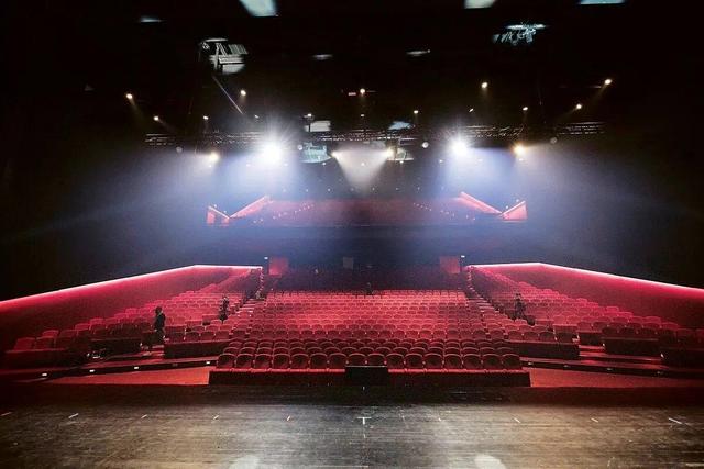 چرا بازگشت خوانندههای لسآنجلسی به ایران هر بار به بنبست میخورد؟