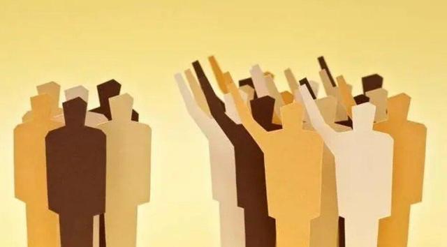 چرا مردم در برابر تندروها اقلیت محسوب می شوند؟/ رمز بقای ایران در برابر تهاجم جهانی؛ هنر زیستن و توسعه در جهان نابرابر