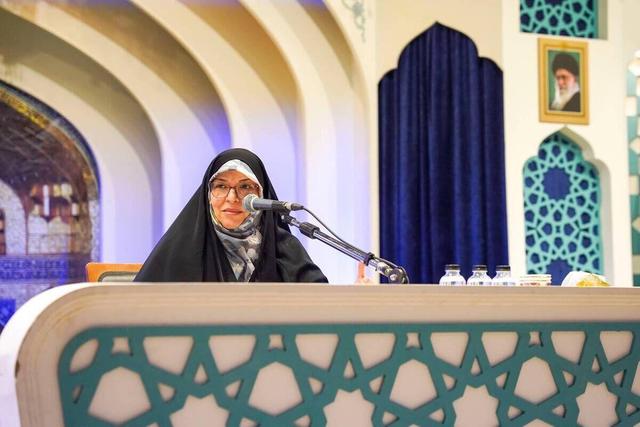 رئیس شورای فرهنگی اجتماعی زنان و خانواده: الگوی سوم زن مسلمان، نیازمند بازتعریف نقش‌زن و مرد در جامعه است