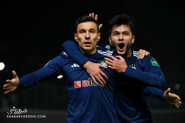 پرسپولیس قید ستاره اول فوتبال ازبکستان را می‌زند
