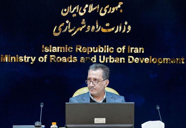 اقتصاد دریا منبع رفاه نسل های آینده و رفع ناترازی/ پسروی آب خزر صحت دارد