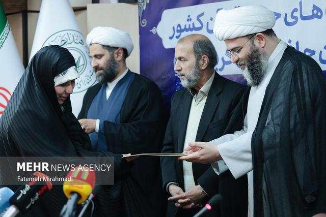 نشست هم‌اندیشی فعالیت‌های حفظ قرآن