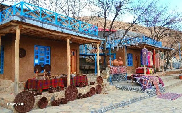 صنایع‌دستی و بوم‌گردی، تجربه‌ای ملموس از فرهنگ و اصالت کردستان