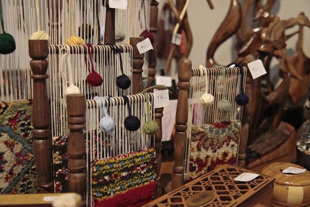 حضور بیش از ۲۷۰ هنرمند صنایع‌دستی در جشنواره بین‌المللی فرهنگ اقوام/ ارائه تسهیلات ویژه برای خرید صنایع‌دستی در محل نمایشگاه