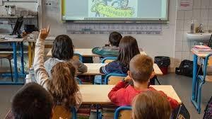 فراخوان دولت فرانسه برای «بسیج فوری» در ترویج کتاب‌خوانی کودکان