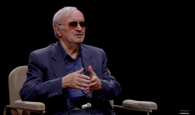 حرفهای ارسطو امروز علمی نیست/ فلسفه ما برای امروز کارایی ندارد