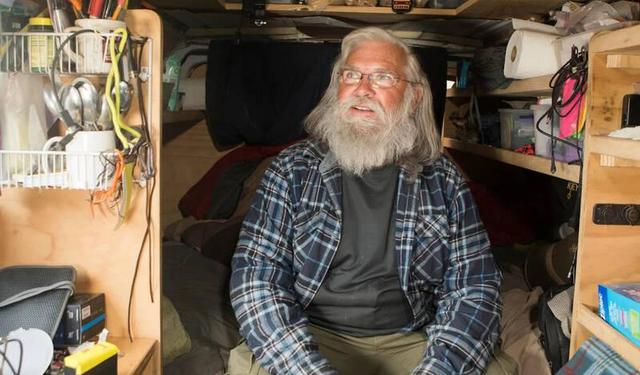 دو میلیون آمریکایی در خودرو زندگی میکنند!