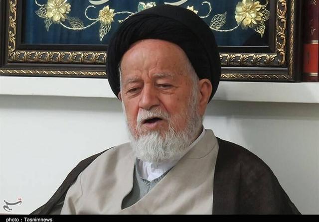 اعلام برنامه‌ وداع و تشییع آیت‌الله شاهچراغی در سمنان و دامغان +جزئیات