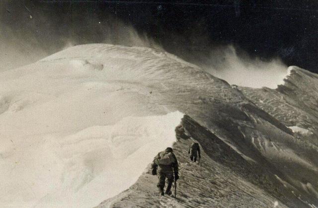 سرّیترین رخداد اتمی جهان؛ گم شدن یک دستگاه هستهای در بلندترین کوه جهان