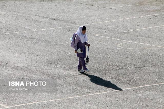 بسیاری از کودکان به دلیل تجربه احساس ناامنی و بی‌ارزشی از فرایند یادگیری فاصله می‌گیرند